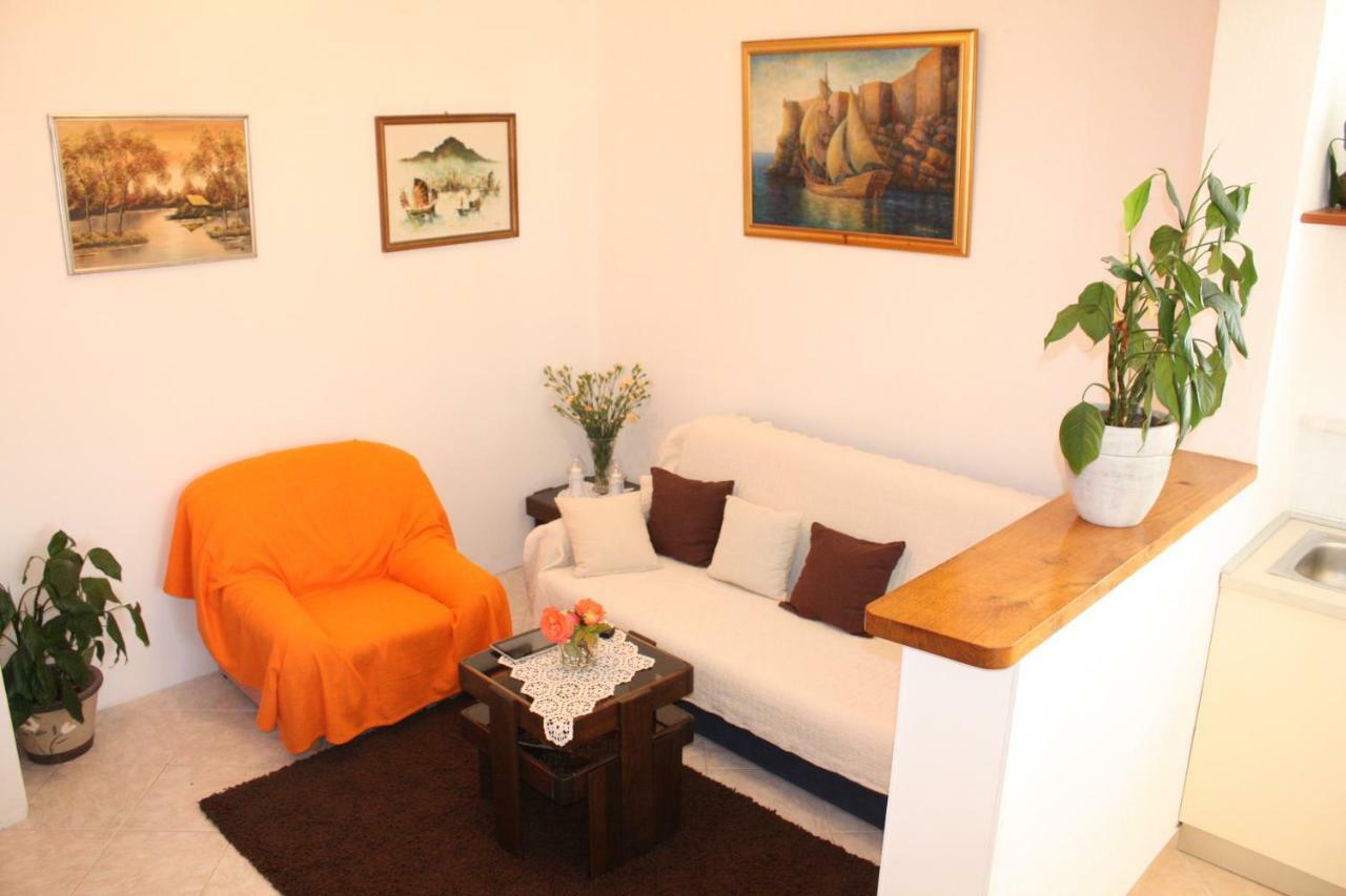 Apartment Anand
